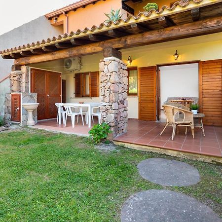 Holiday House Li Piri San Teodoro  Zewnętrze zdjęcie